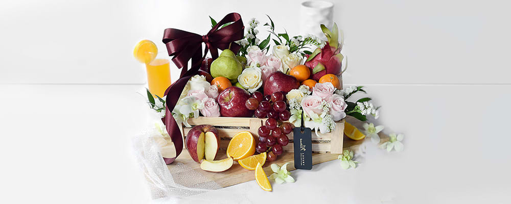 Fresh Flowers and Fruits Hamper